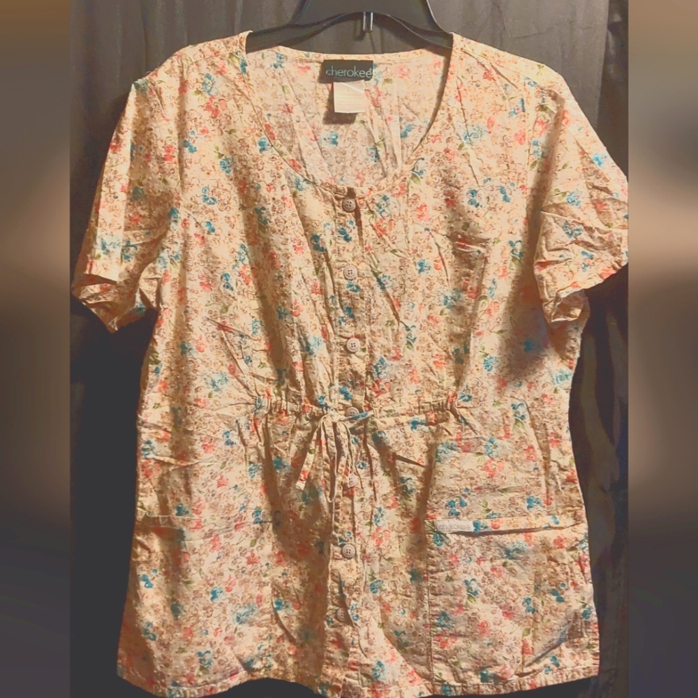 Scrub set